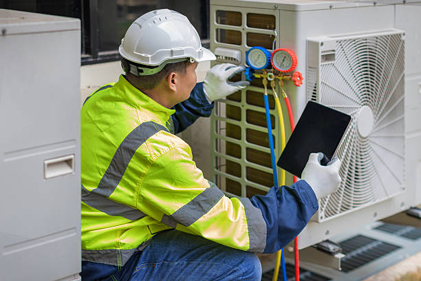 Professional Hvac technician working in Derby, CT